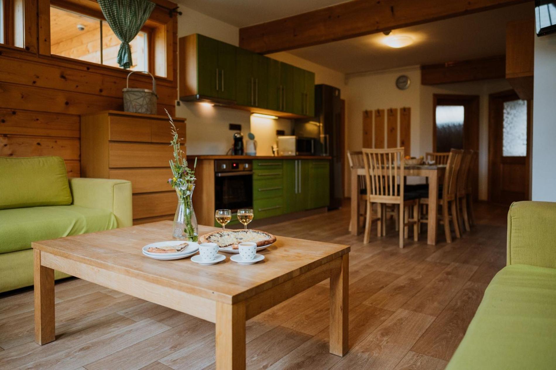 Apartmany Velke Karlovice Luaran gambar